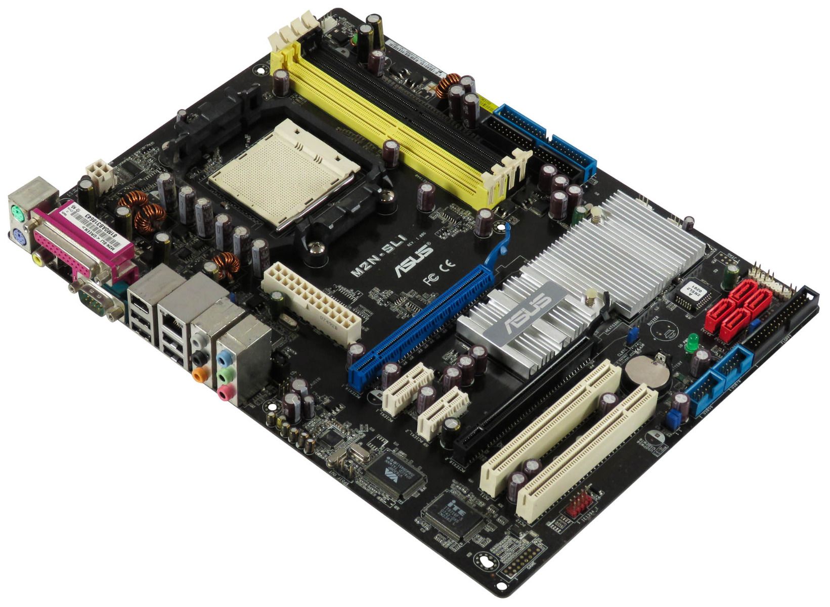 ASUS M2N-SLI su AM2 DDR2 PCI PCIe ATX