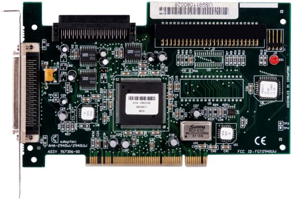 ADAPTEC AHA-2940UW SCSI PCI