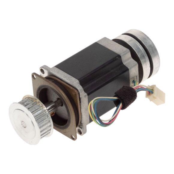 ORIENTAL MOTOR PK268M-02B-C3 4.5V 2A 0.9°/STEP 2-PHASE VEXTA STEPPING MOTOR